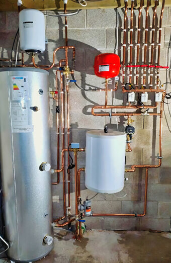 https://armadaleplumber.com.au/uploads/2025/06/commercial-plumbing-915367.jpg
