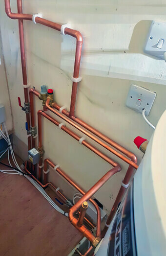 https://armadaleplumber.com.au/uploads/2025/06/hot-water-301986.jpg