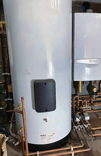 https://armadaleplumber.com.au/uploads/2025/06/hot-water-410504.jpg