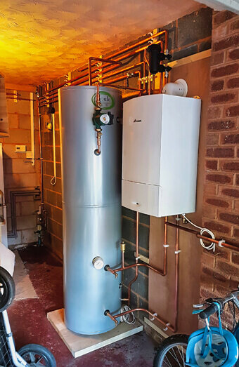 https://armadaleplumber.com.au/uploads/2025/06/hot-water-684599.jpg